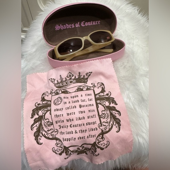 SUPER RARE VINTAGE Juicy Couture Beige Sunglasses with Pink Case - Picture 1 of 14